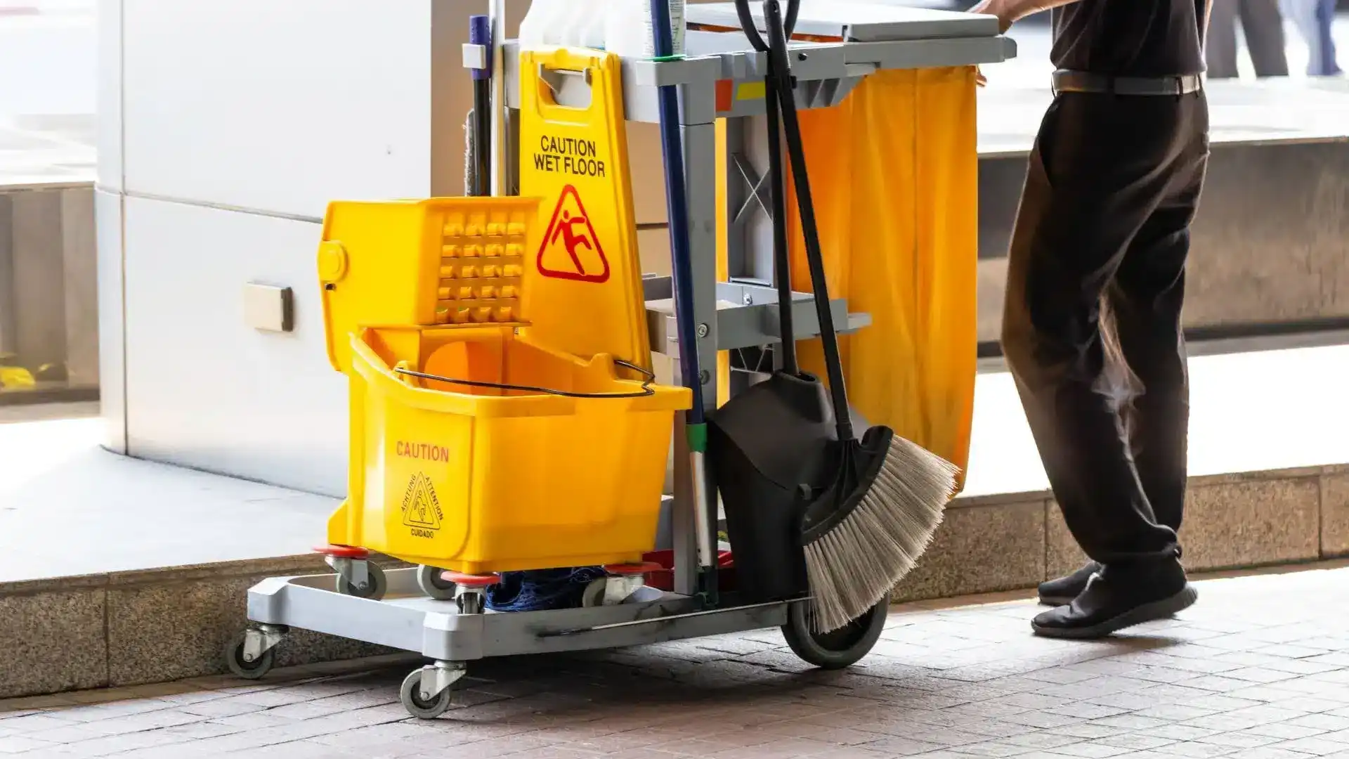 Porter Unit Cleaning All Time Maintenane Maintenance Services Los Angeles